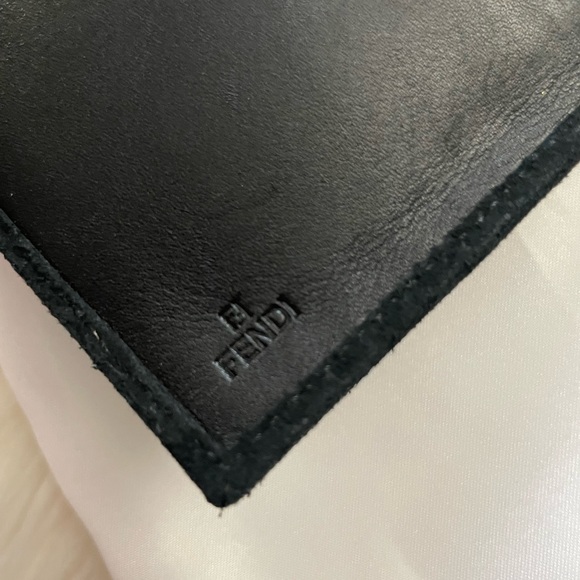 Sold on instagram Fendi wallet 💯 authentic - Picture 6 of 7